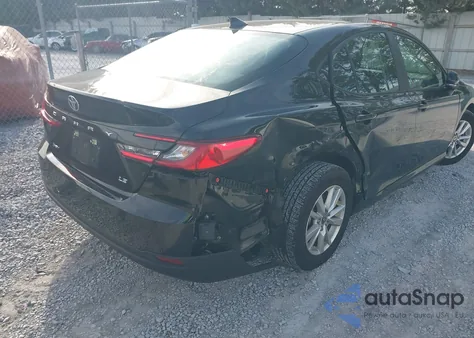 2025 Toyota Camry Le z USA, uszkodzony, nr VIN 4T1DAACK0SU501348